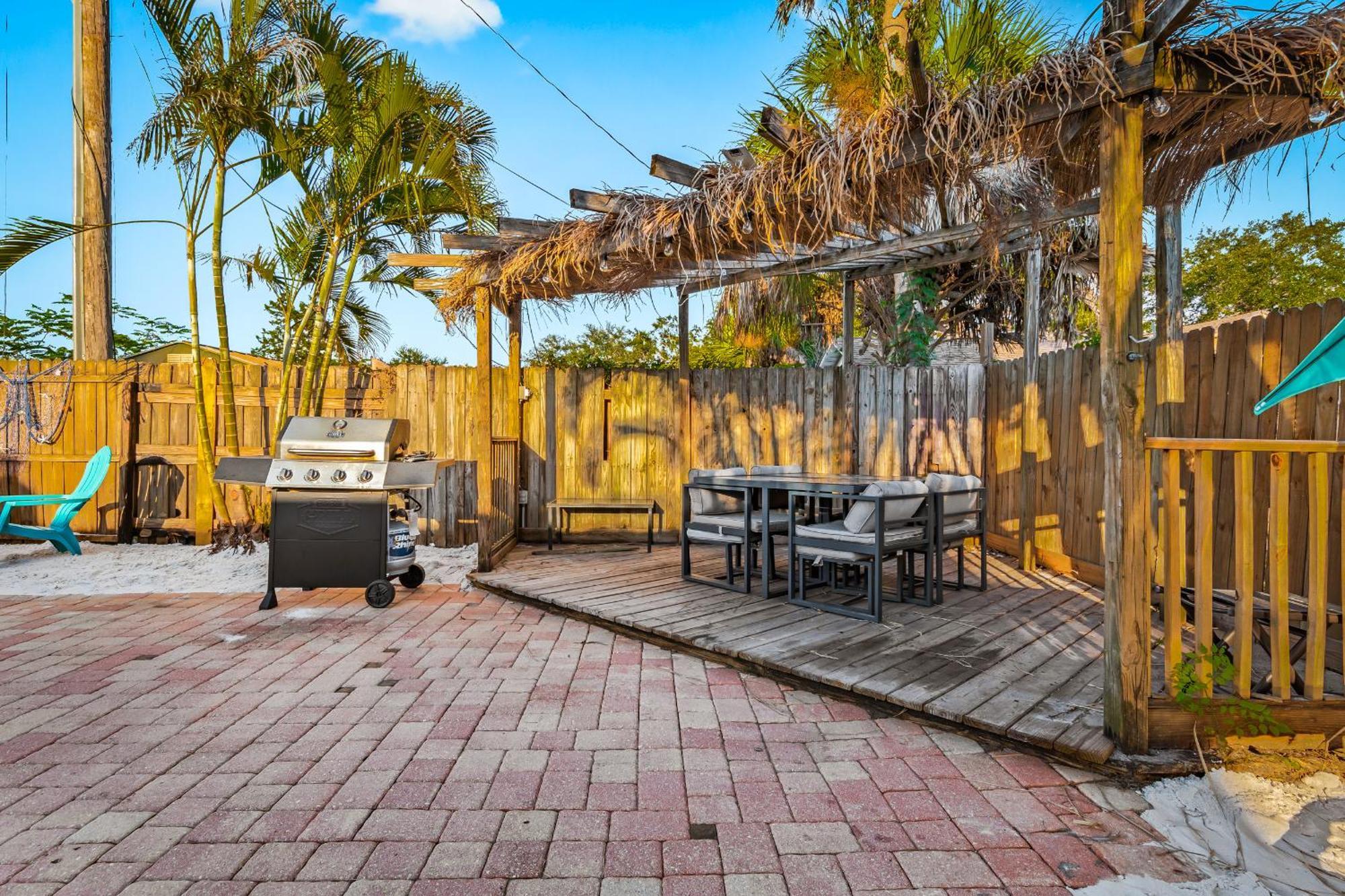 Coastal Villa W Amazing Courtyard - Splash Pad! ซาราโซตา ภายนอก รูปภาพ