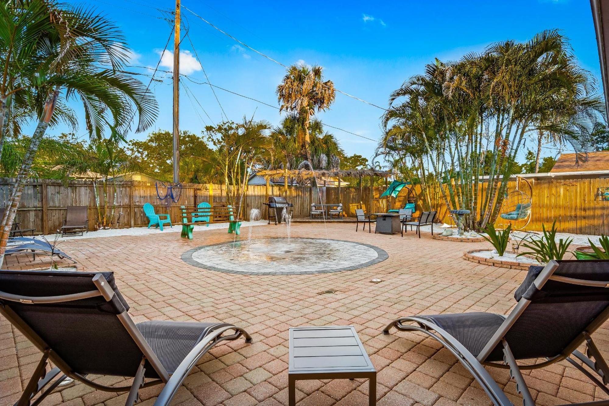 Coastal Villa W Amazing Courtyard - Splash Pad! ซาราโซตา ภายนอก รูปภาพ