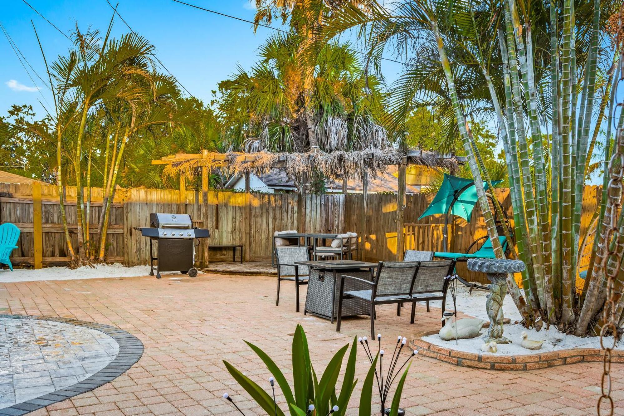 Coastal Villa W Amazing Courtyard - Splash Pad! ซาราโซตา ภายนอก รูปภาพ
